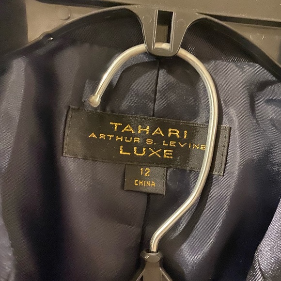 TAHARI 2-piece suit, navy, rhinestone accent button, lace skirt, size 12, NWT - Picture 4 of 9